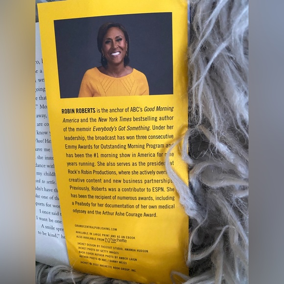 BRIGHTER BY THE DAY by Robin Roberts Book - Picture 4 of 5